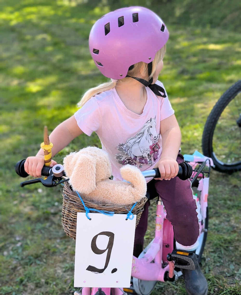 Ahrenviöl - Kinderringradfahren 2025 Dwer Pin im Anschlag
