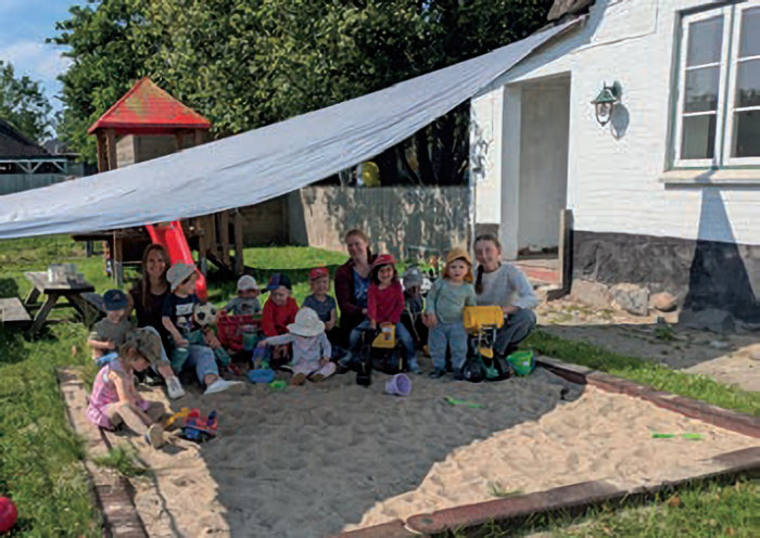 Neues aus Ahrenviöl Juli 2025: Sonnensegel der Kinderkrippe